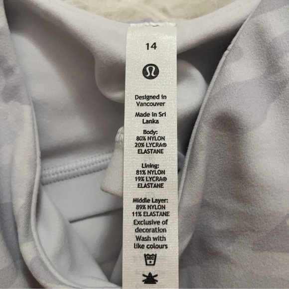 NWT LULULEMON WHITE CAMO ALIGN TANK - Picture 3 of 6